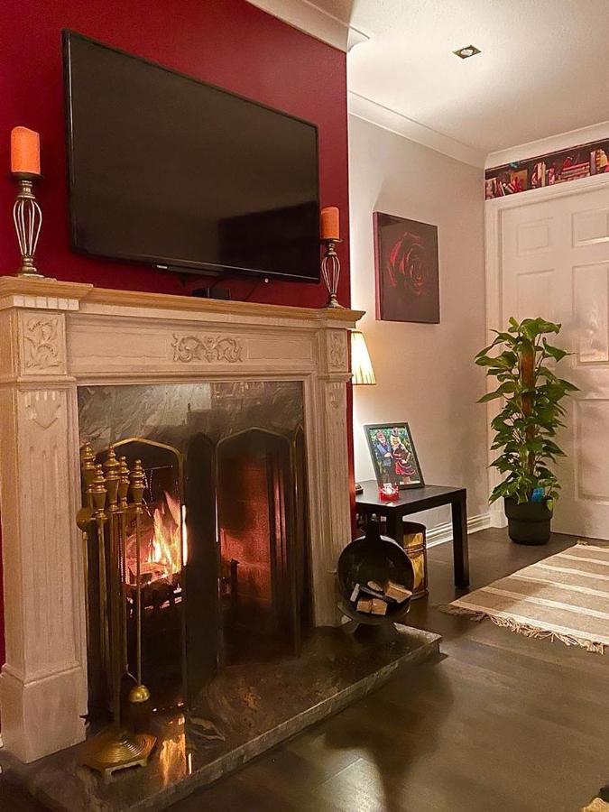 Finn Village "Mountain View Cottage" Private Garden, 9-Seater Hot Tub, Firepit & Pizza Stove ドライメン エクステリア 写真